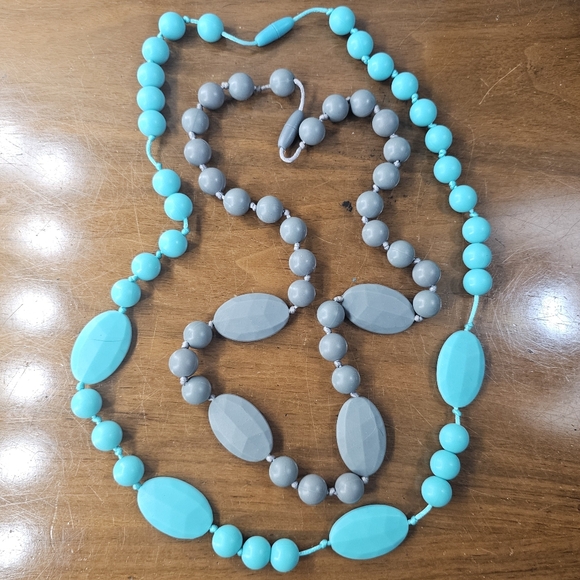 2 Set Bundle - Nubby Blue and Gray Teething Necklace's - Picture 2 of 2